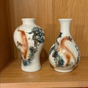 A set of oriental basis, perfect condition Shipping and handling not included